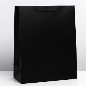 Пакет ламинированный «Чёрный», L 31 × 40 × 14 см